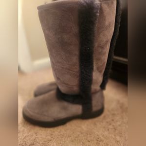 UGG Womens Sunburst Tall Boots Grey & Black Size 12